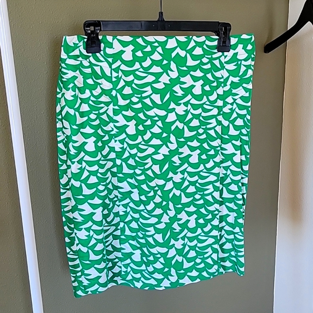 New York and company size 10 skirt